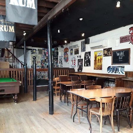 The Anchor Inn คาวส์ ภายนอก รูปภาพ